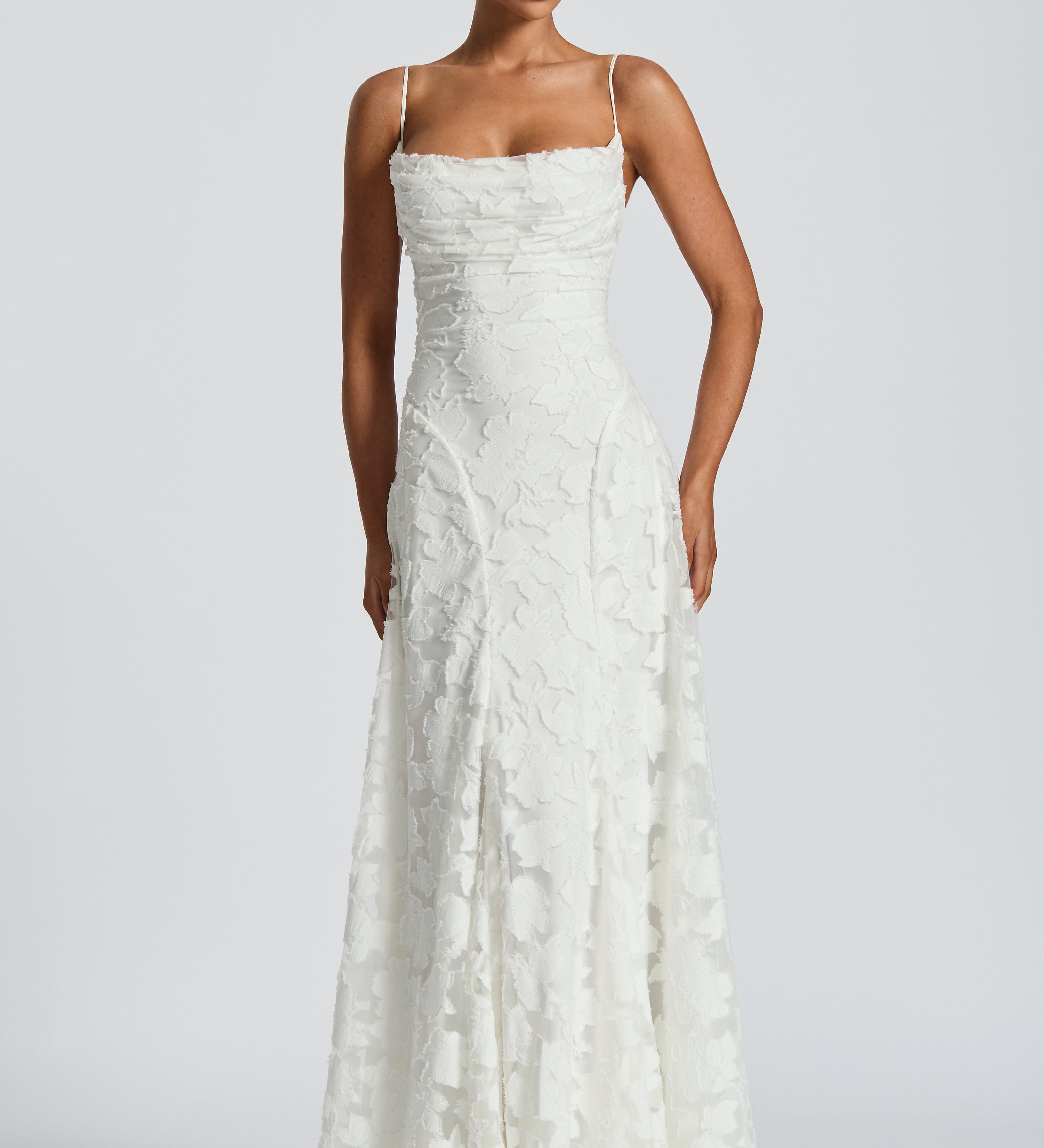 Matea - Duga čipkana haljina